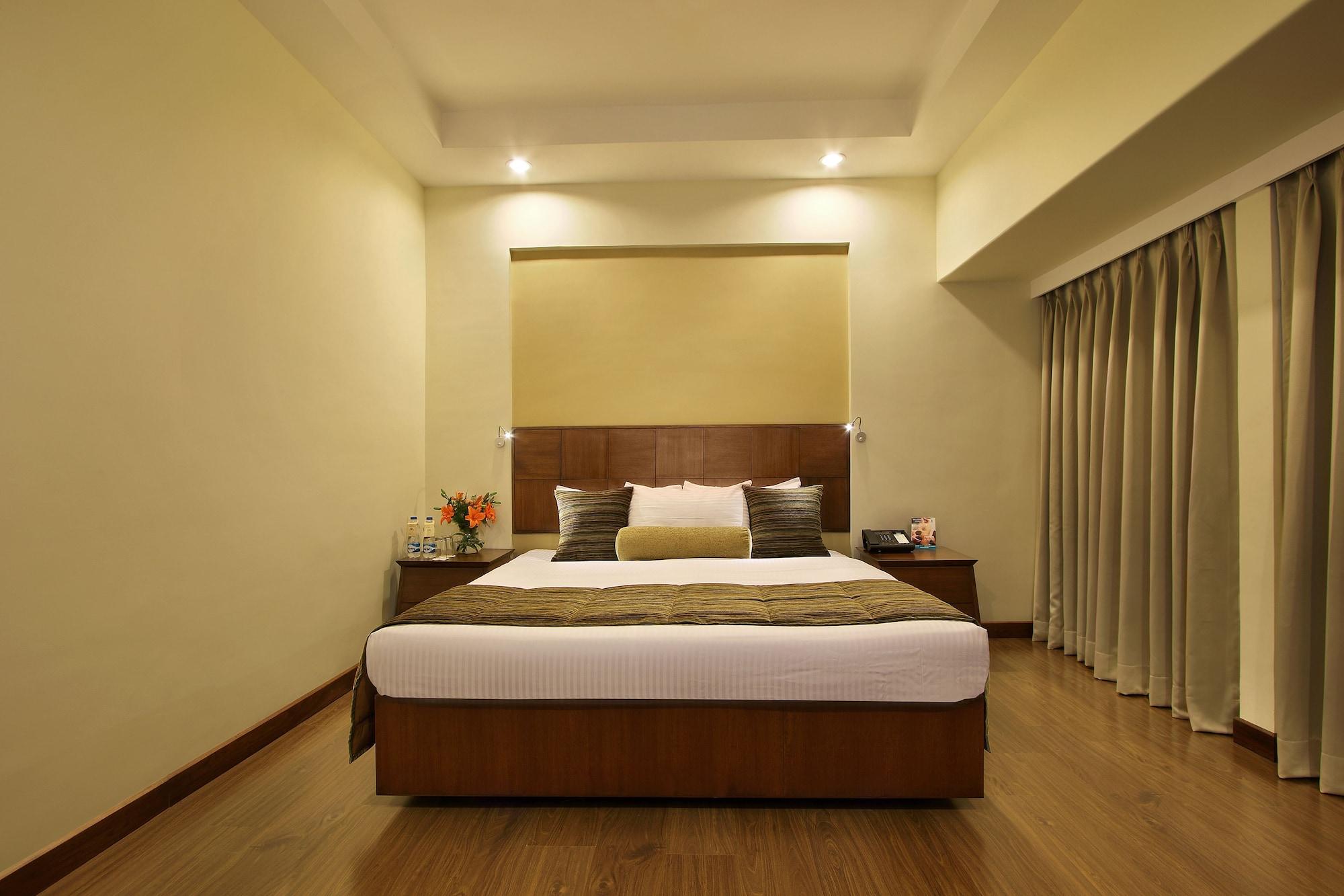 Hotel Express Towers Vadodara Luaran gambar