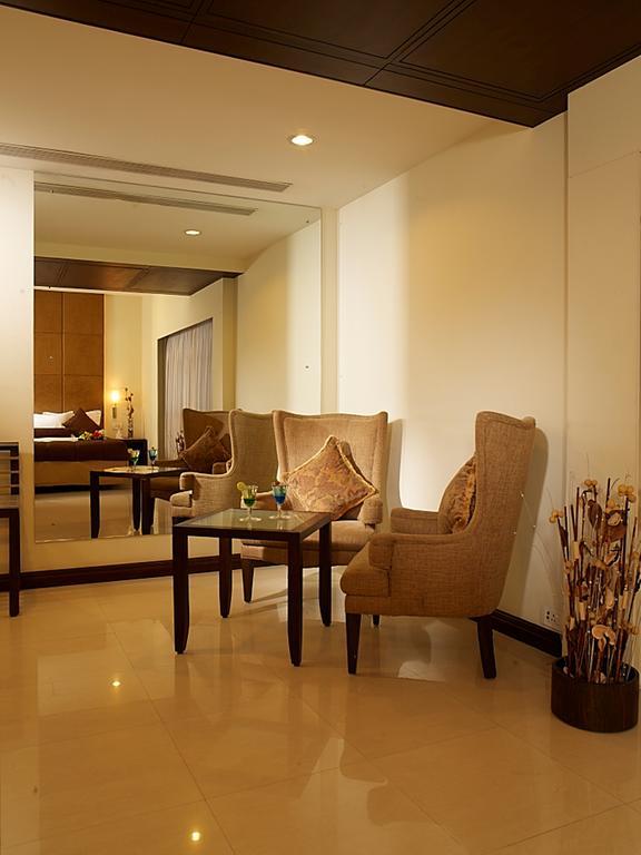 Hotel Express Towers Vadodara Luaran gambar