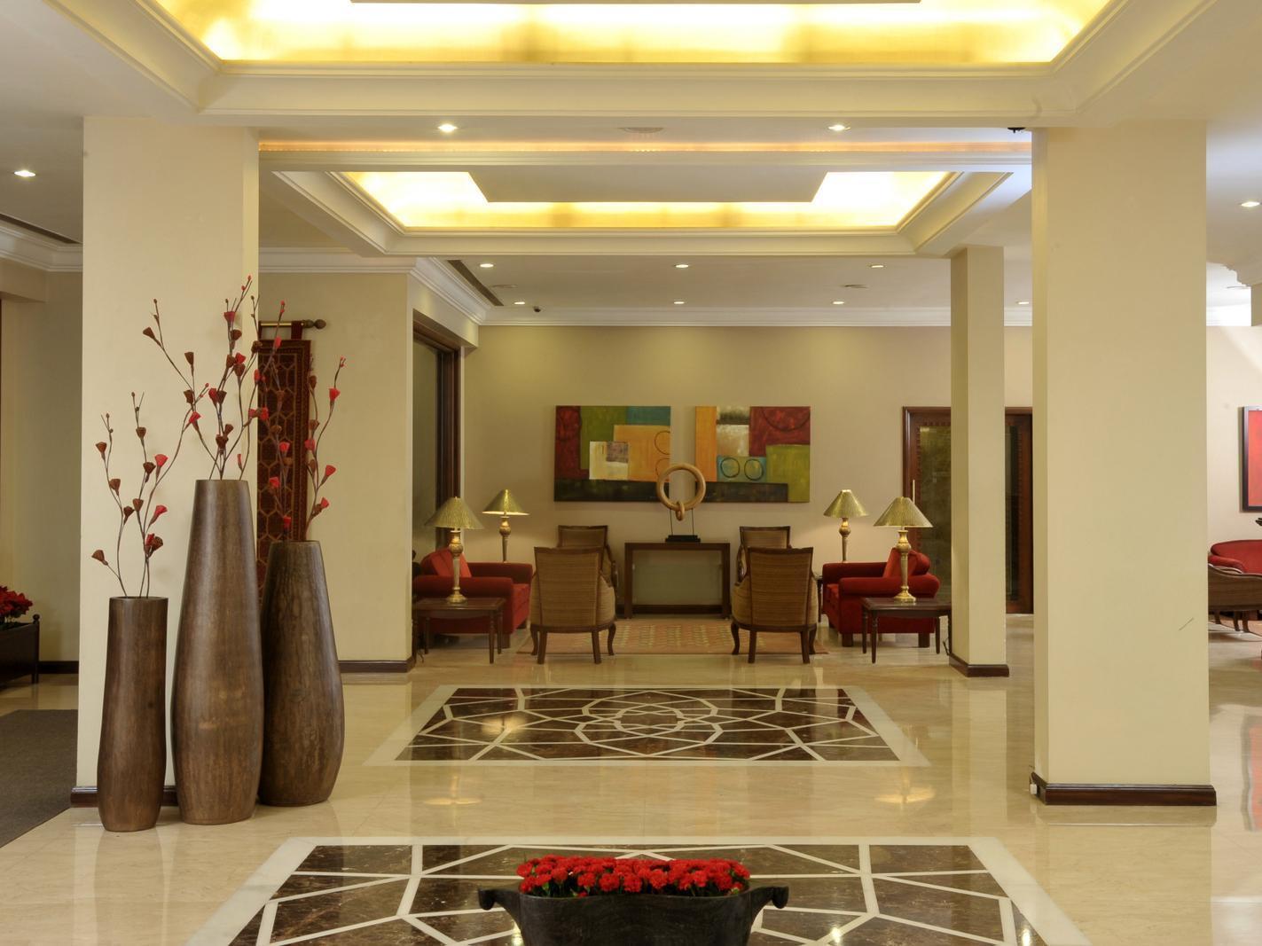 Hotel Express Towers Vadodara Luaran gambar